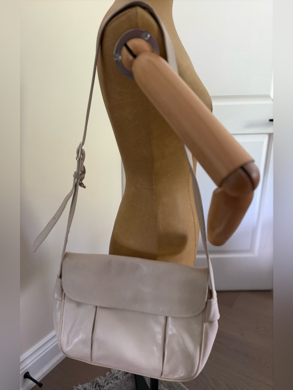 FRANCESCO BIASA Vintage Cream Leather Shoulder Bag